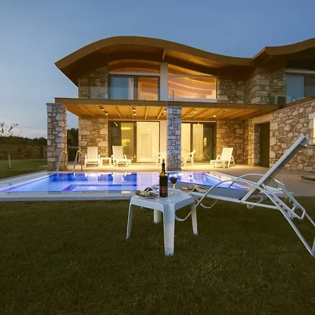 Estrella Villa