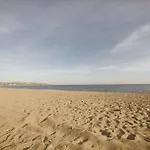 Estrella Villa *